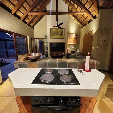 10 Raptors Lodge Hoedspruit Exterior foto
